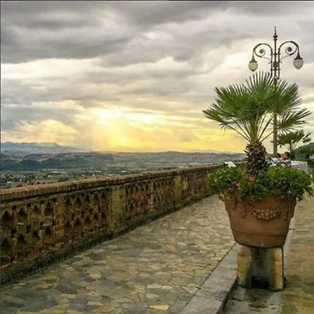 Casa Verde Verso Il Mare *